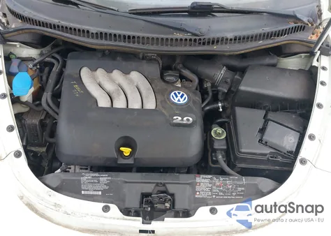 2002 Volkswagen New Beetle Gls из США, поврежденный, VIN 3VWCK21C62M457825